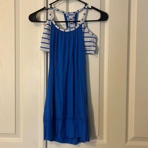 Lululemon tank top size 4 with built in sports bra